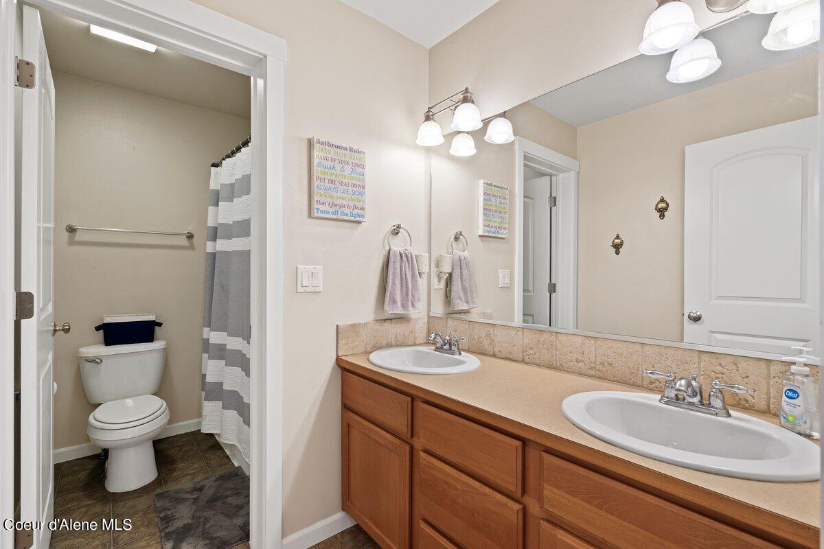 2461 W Dumont Dr, Coeur d'Alene