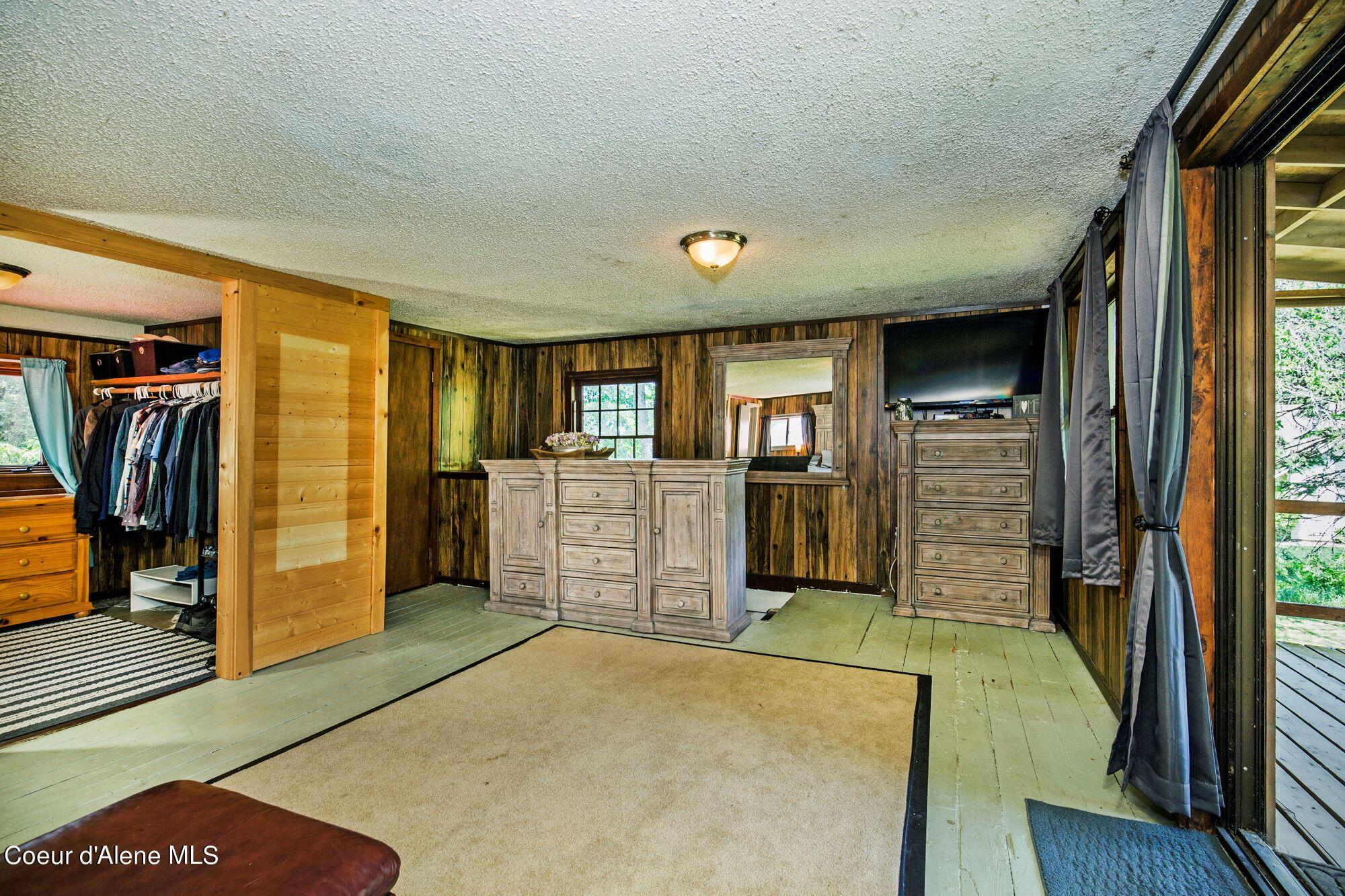 199 Riverlake