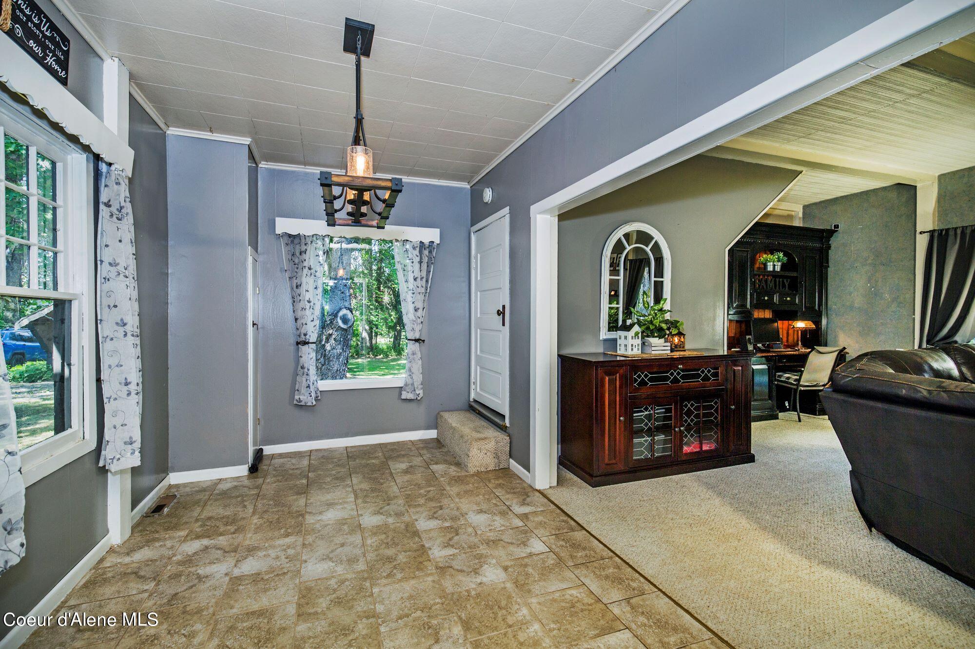 199 Riverlake
