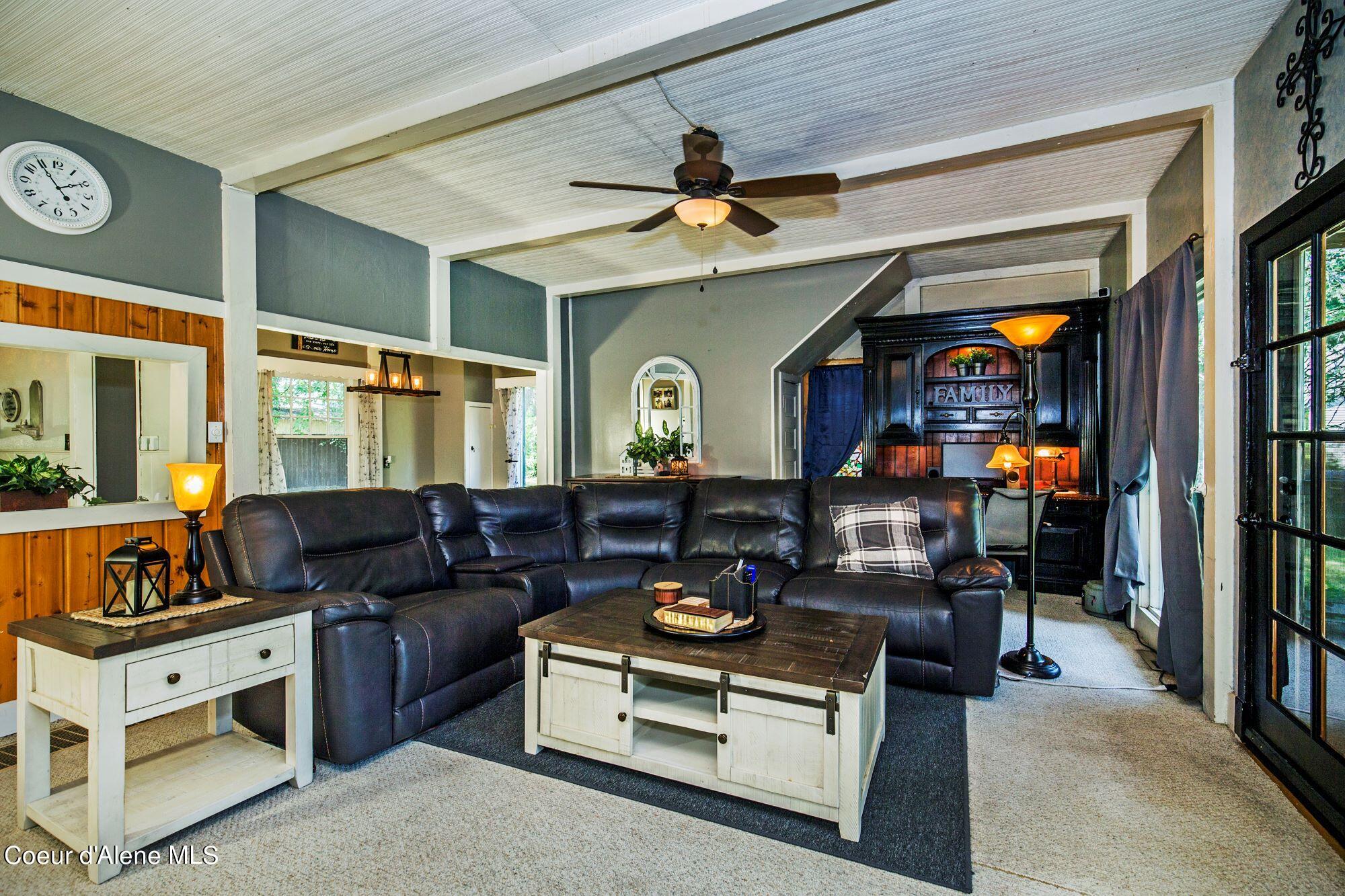 199 Riverlake