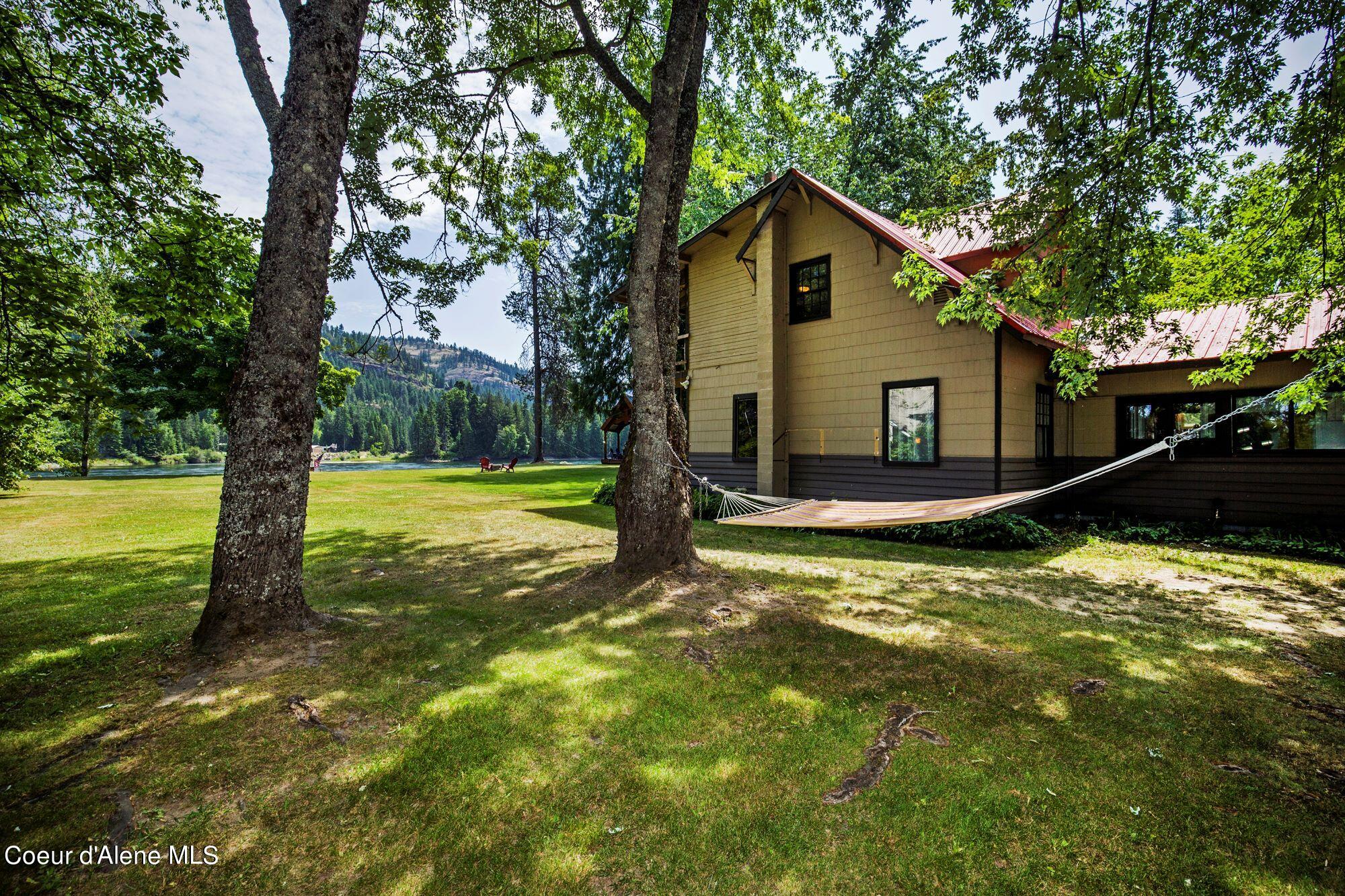 199 Riverlake