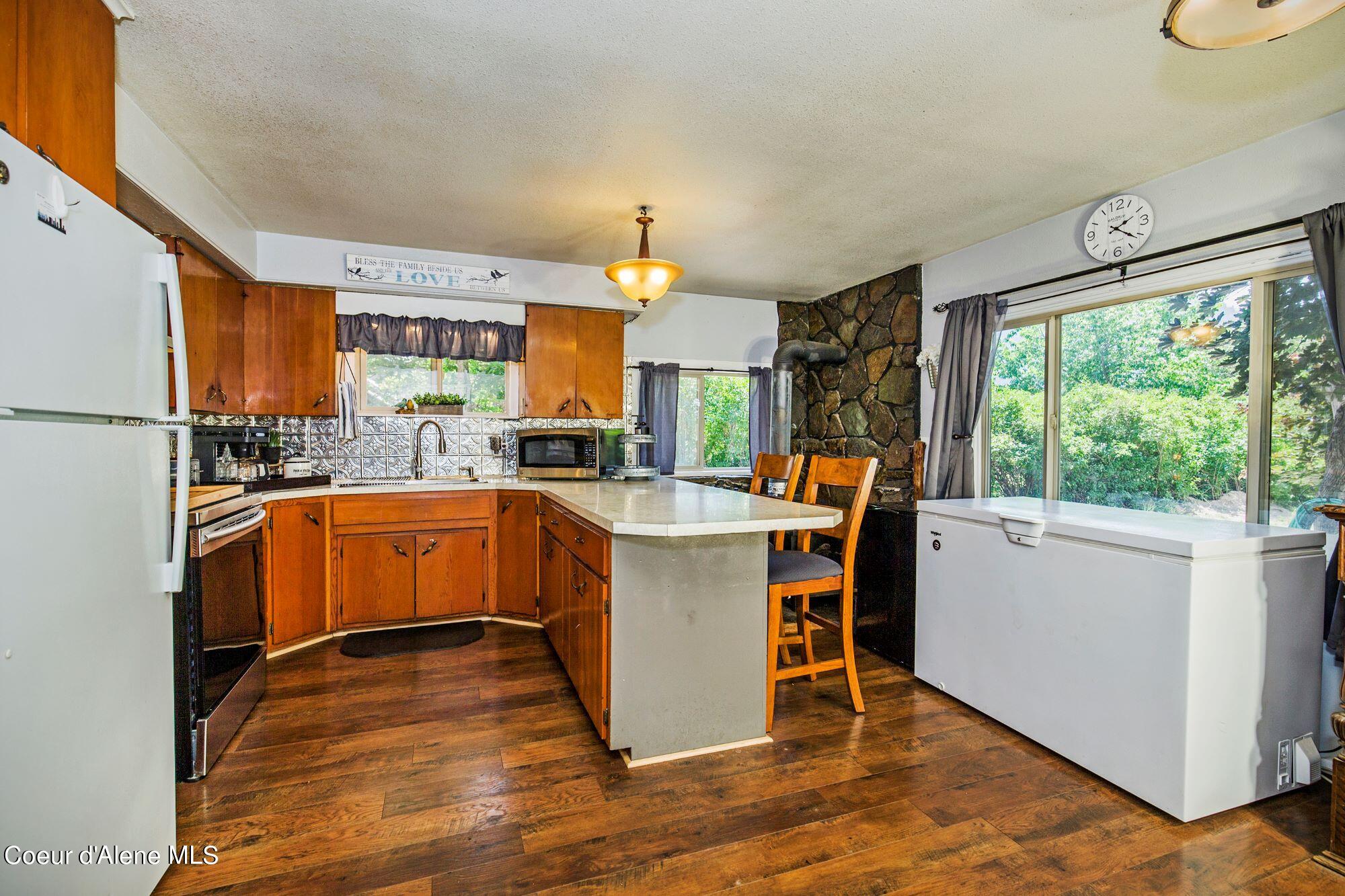 199 Riverlake