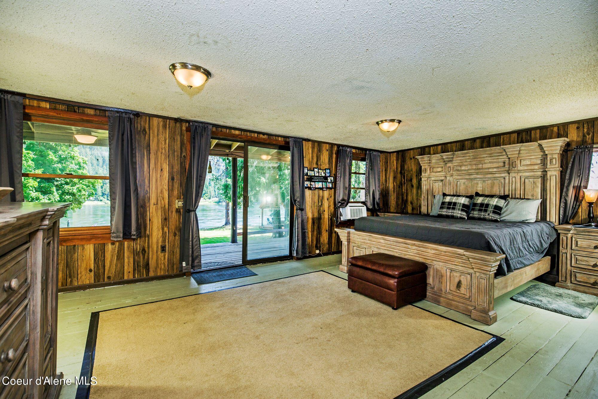 199 Riverlake
