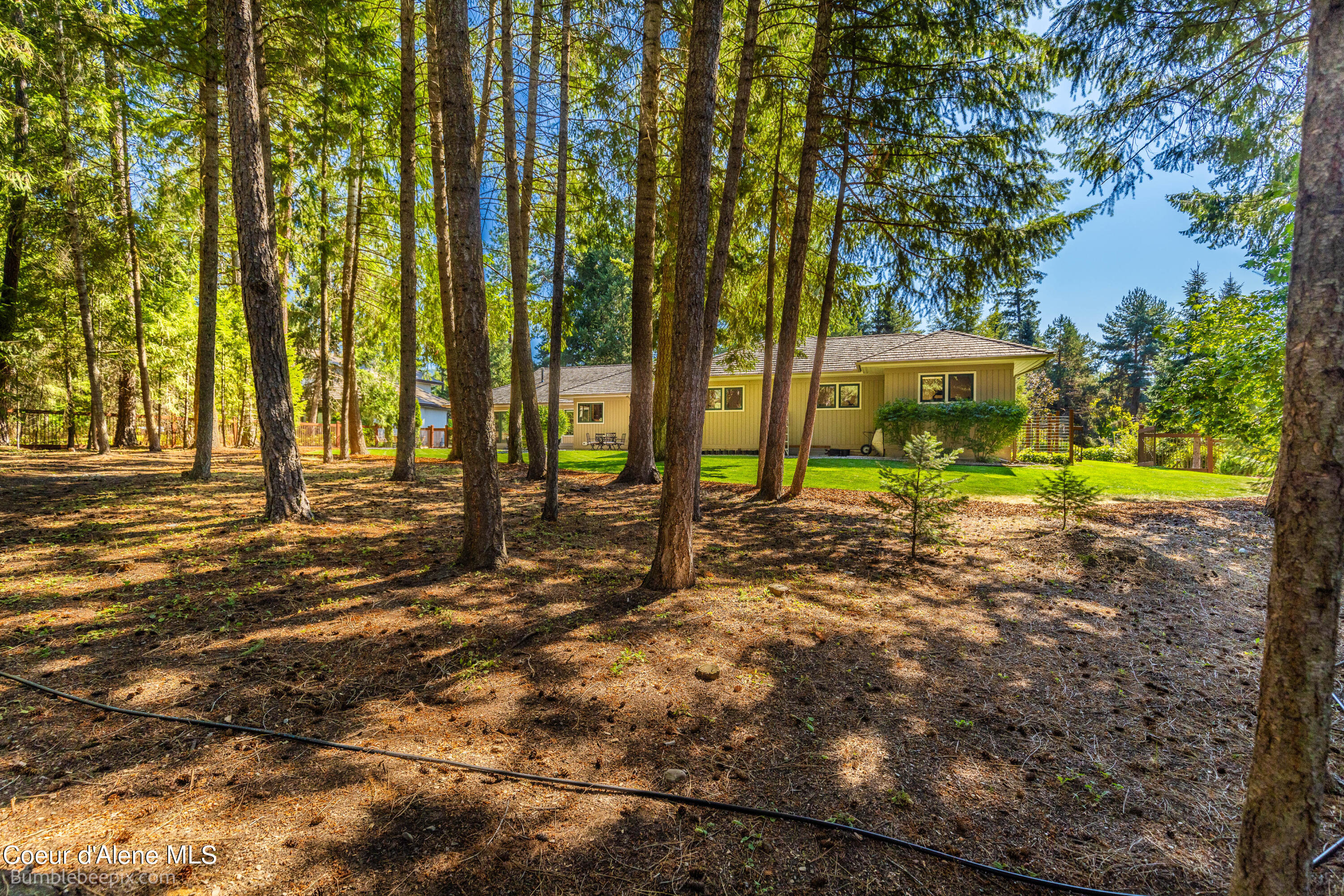 1375 E WOODSTONE DR