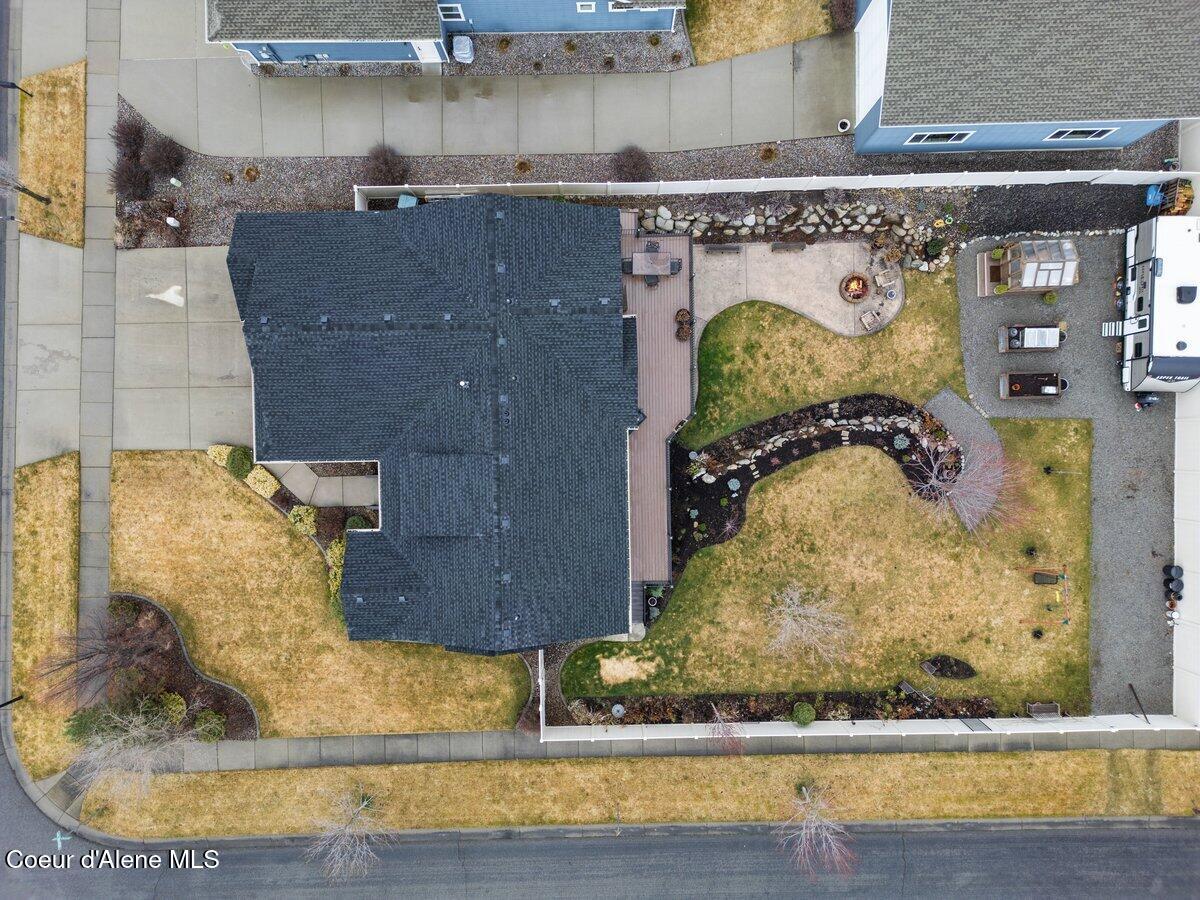 1624 W HYDRILLA AVE