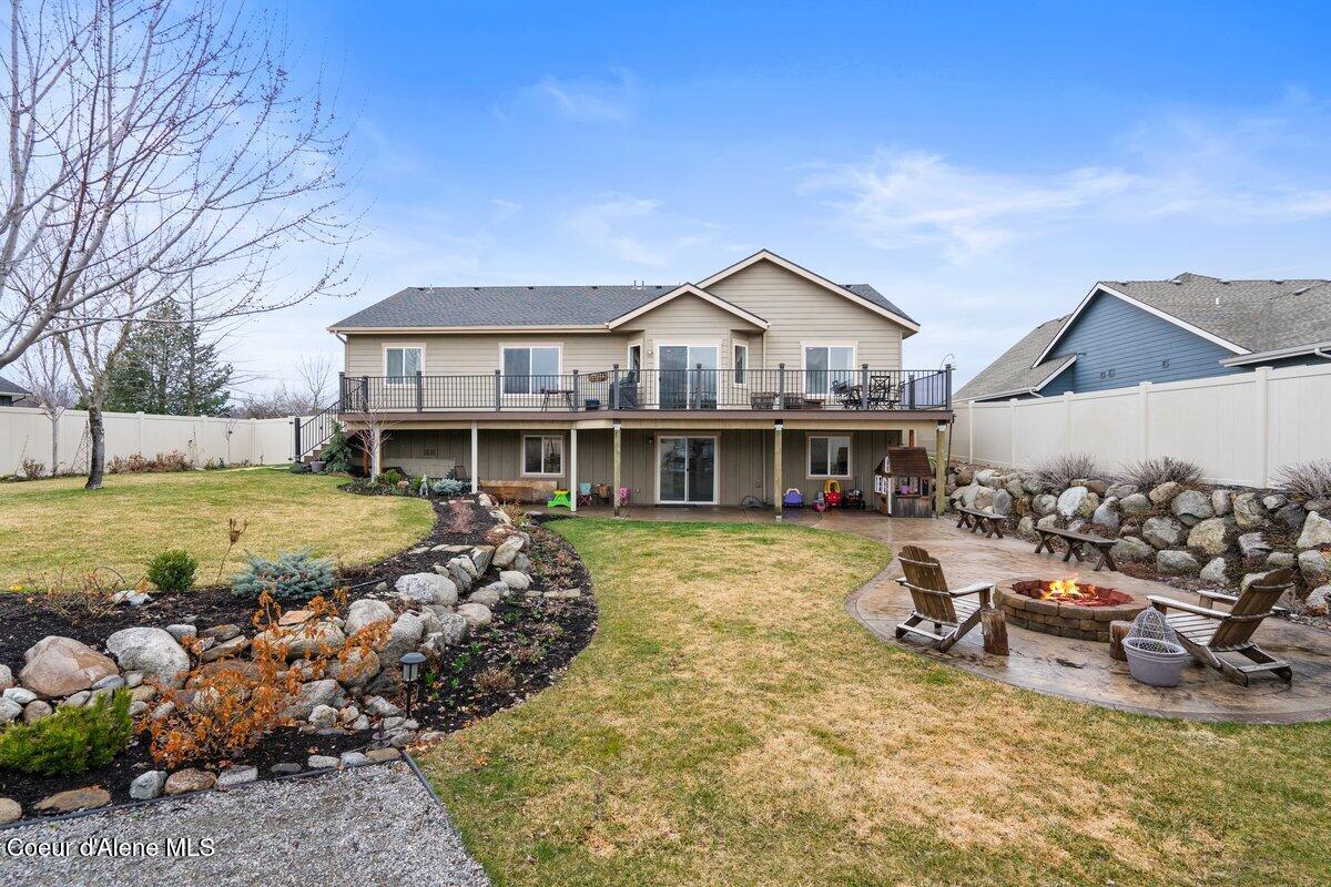 1624 W HYDRILLA AVE