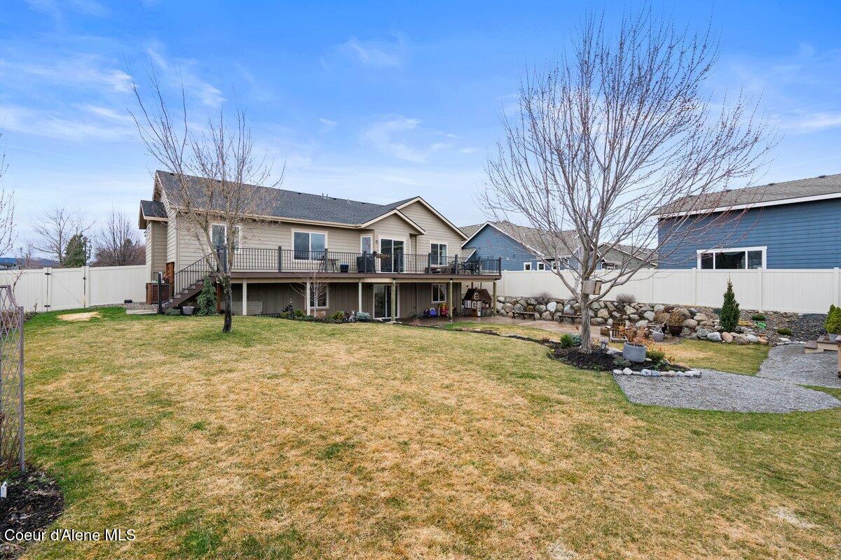 1624 W HYDRILLA AVE
