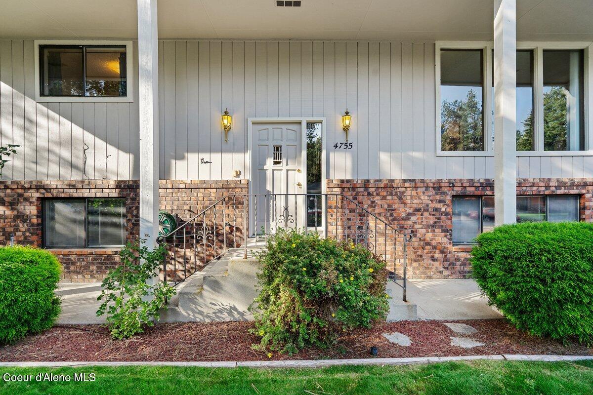 4755 E ASPEN WAY