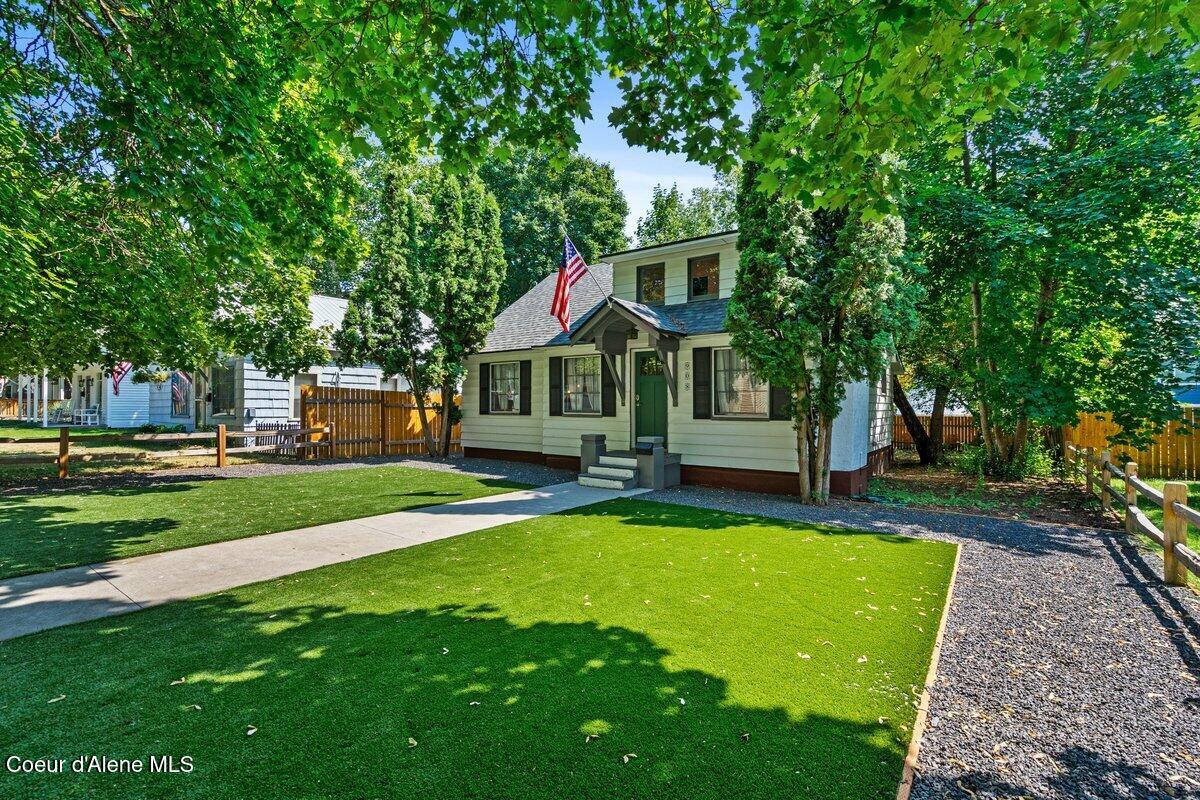 908 E AVE, Coeur d'Alene