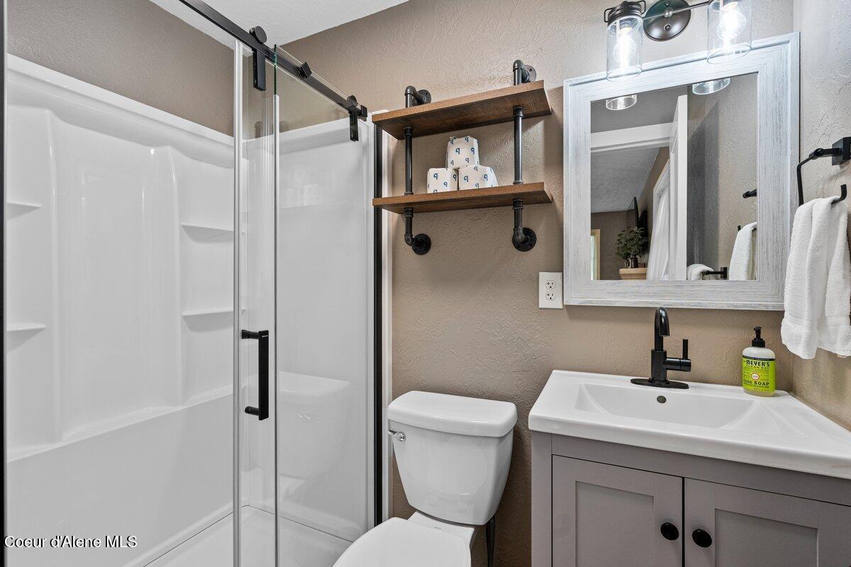 908 E AVE, Coeur d'Alene