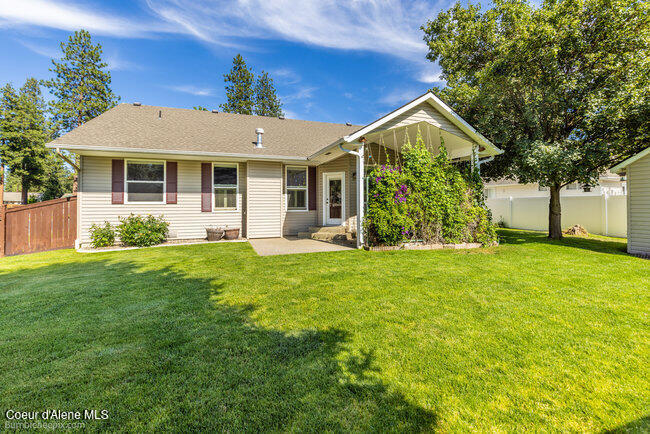 5067 E MOSSBERG CIR