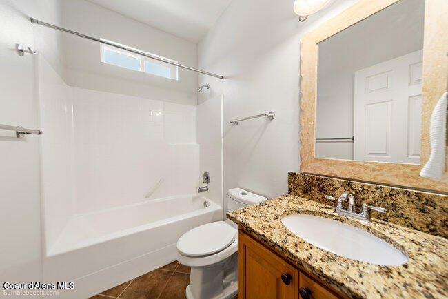 5067 E MOSSBERG CIR