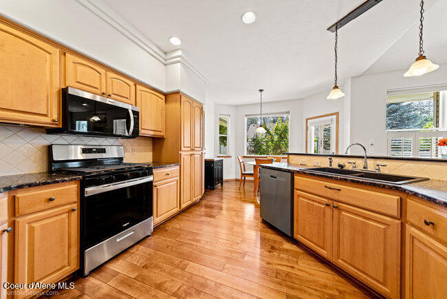 5067 E MOSSBERG CIR