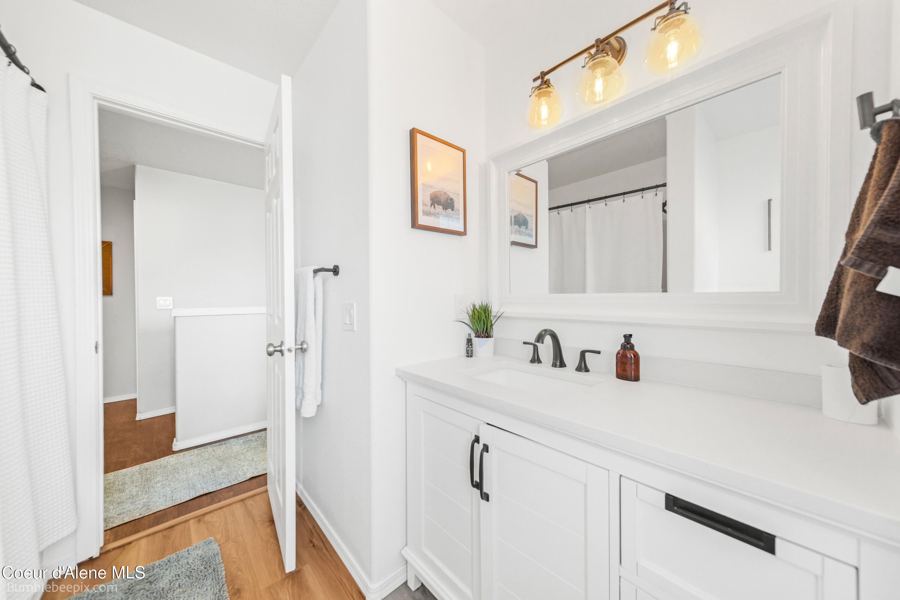 1540 N Gemstone PL