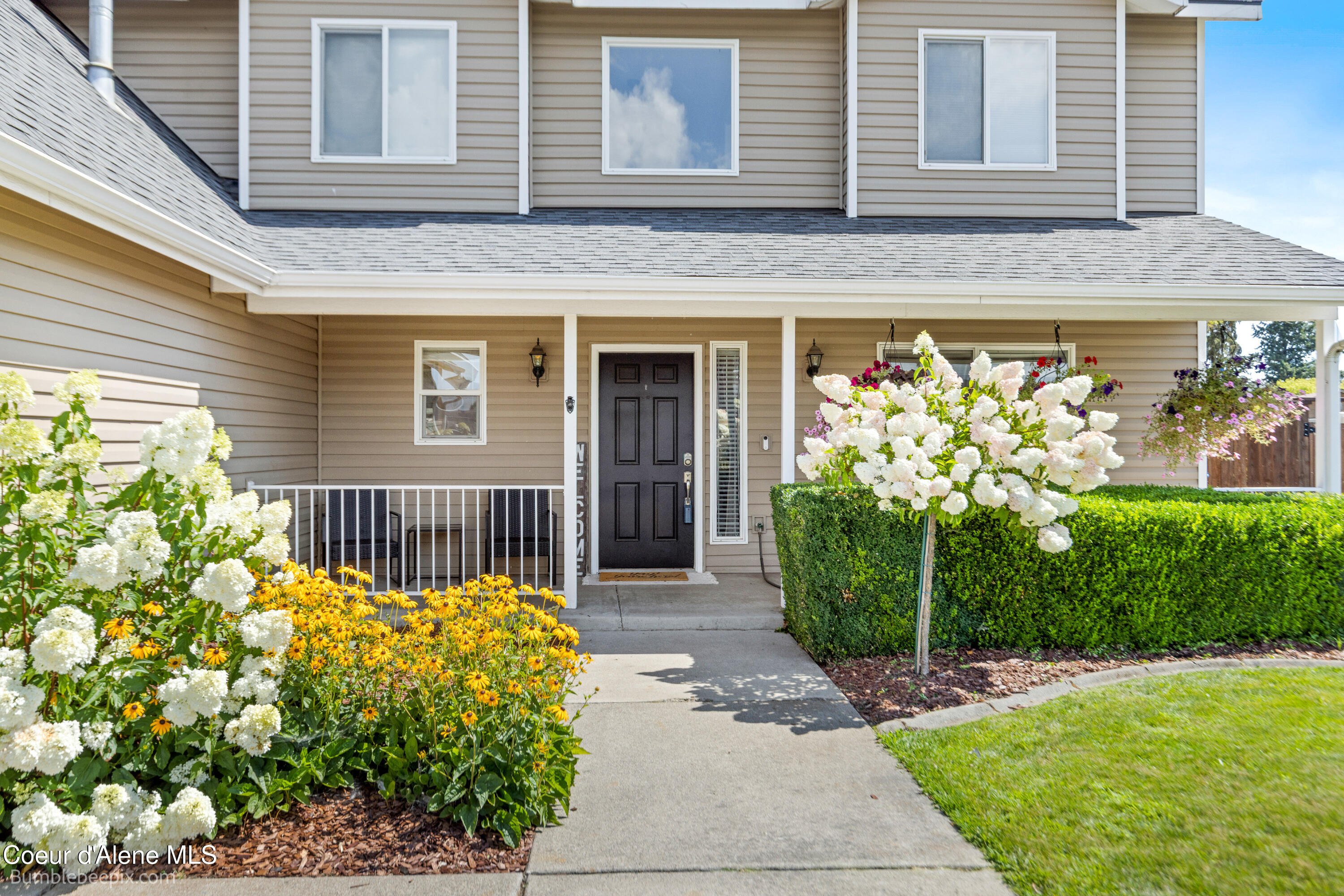 1540 N Gemstone PL