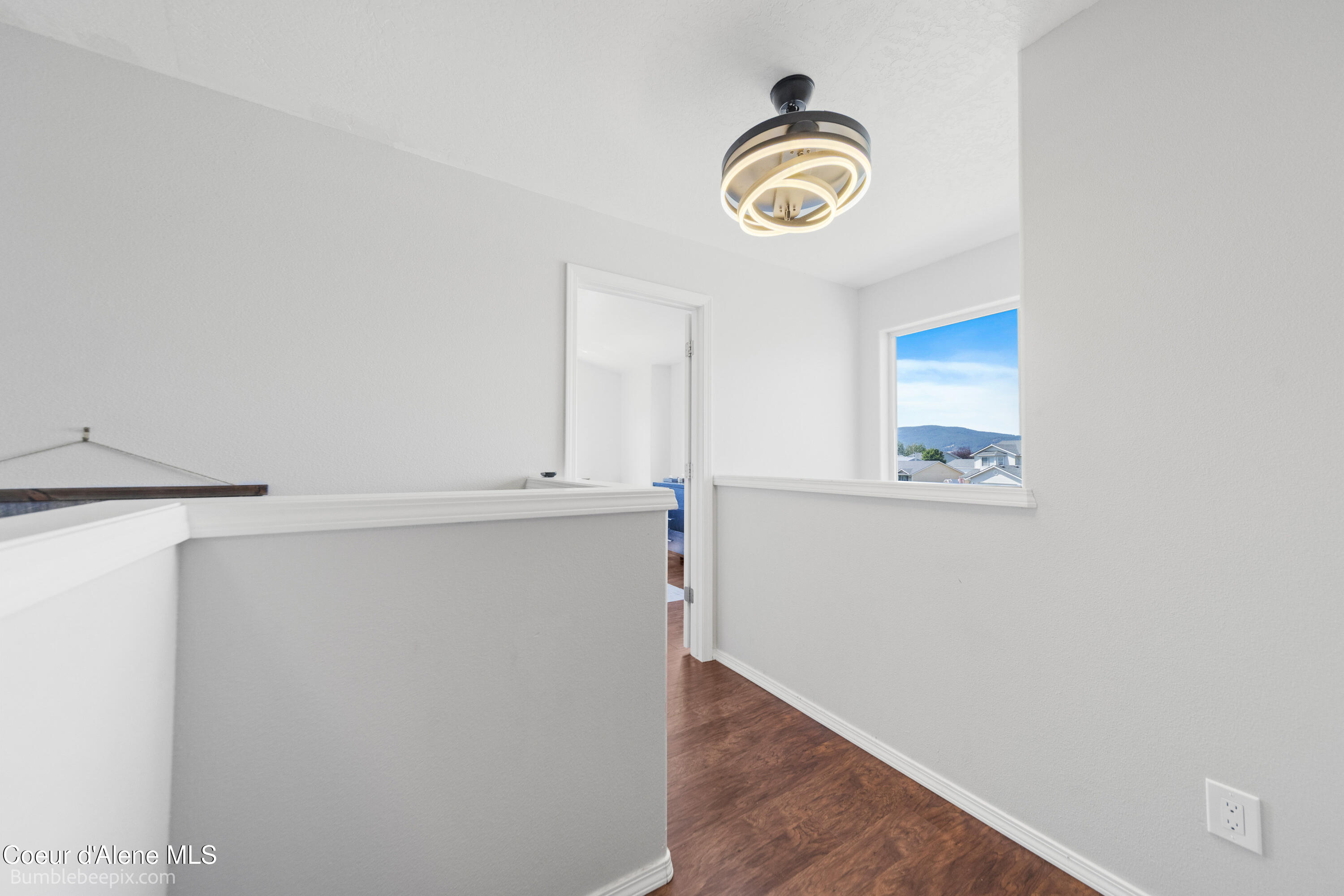 1540 N Gemstone PL