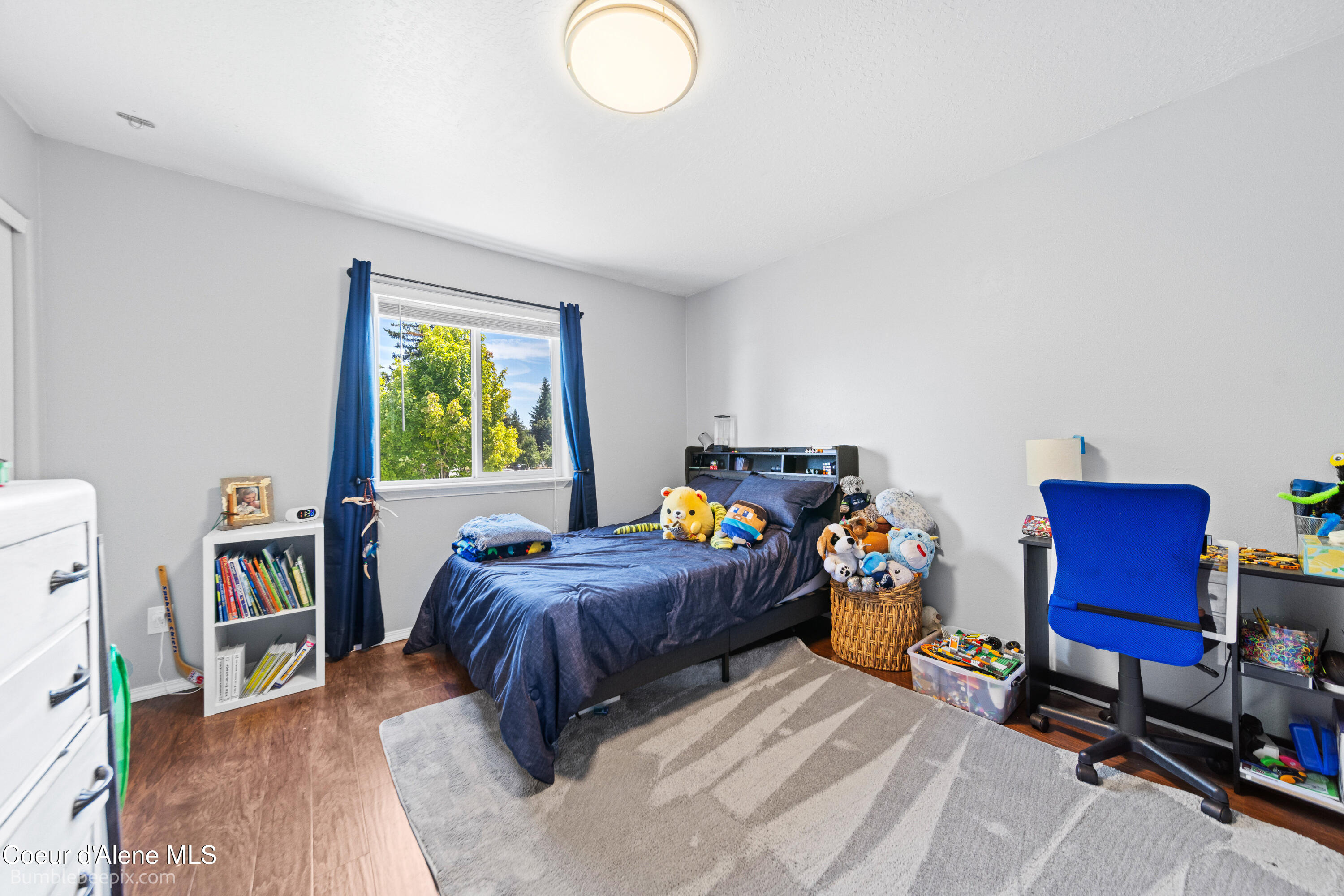 1540 N Gemstone PL