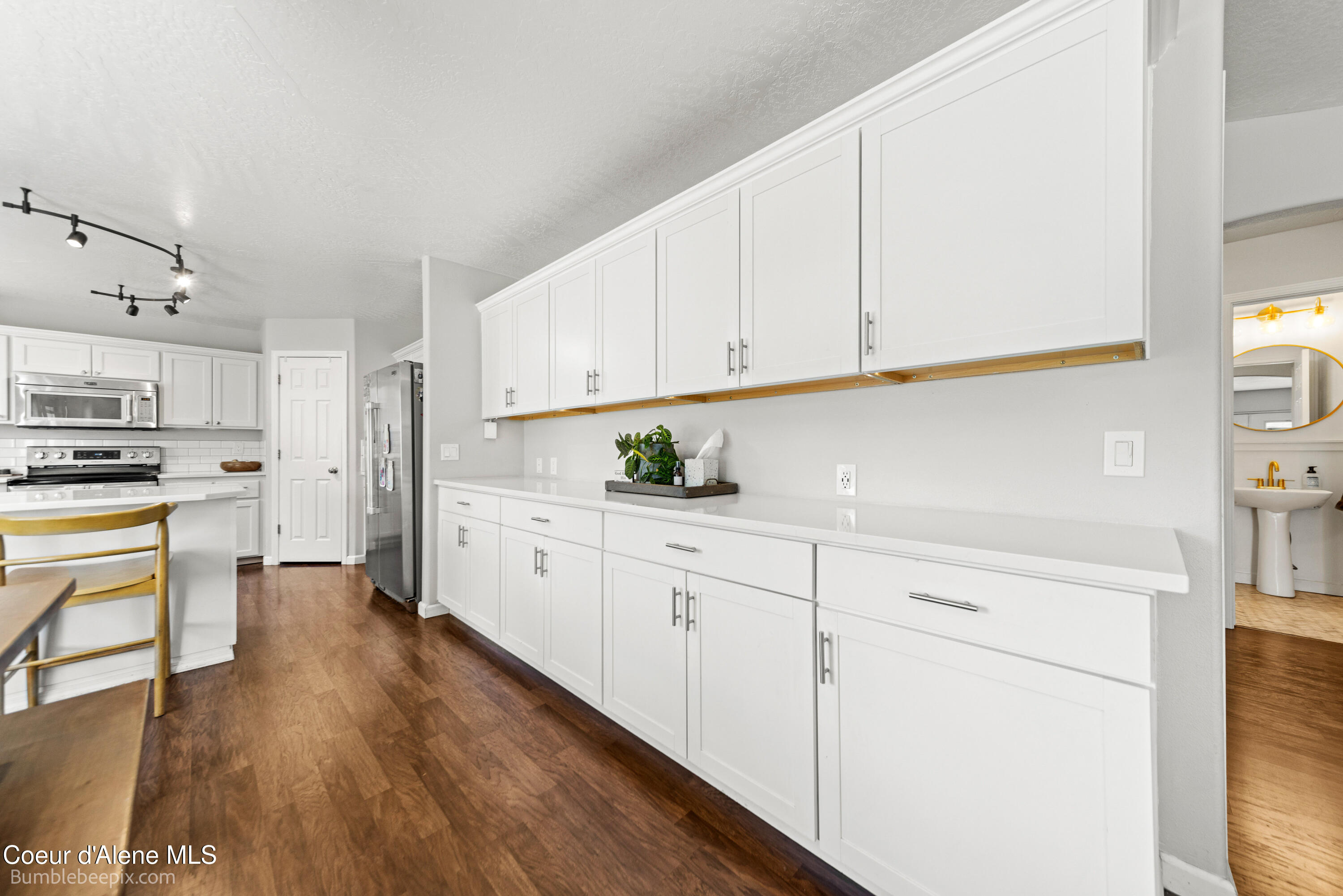 1540 N Gemstone PL