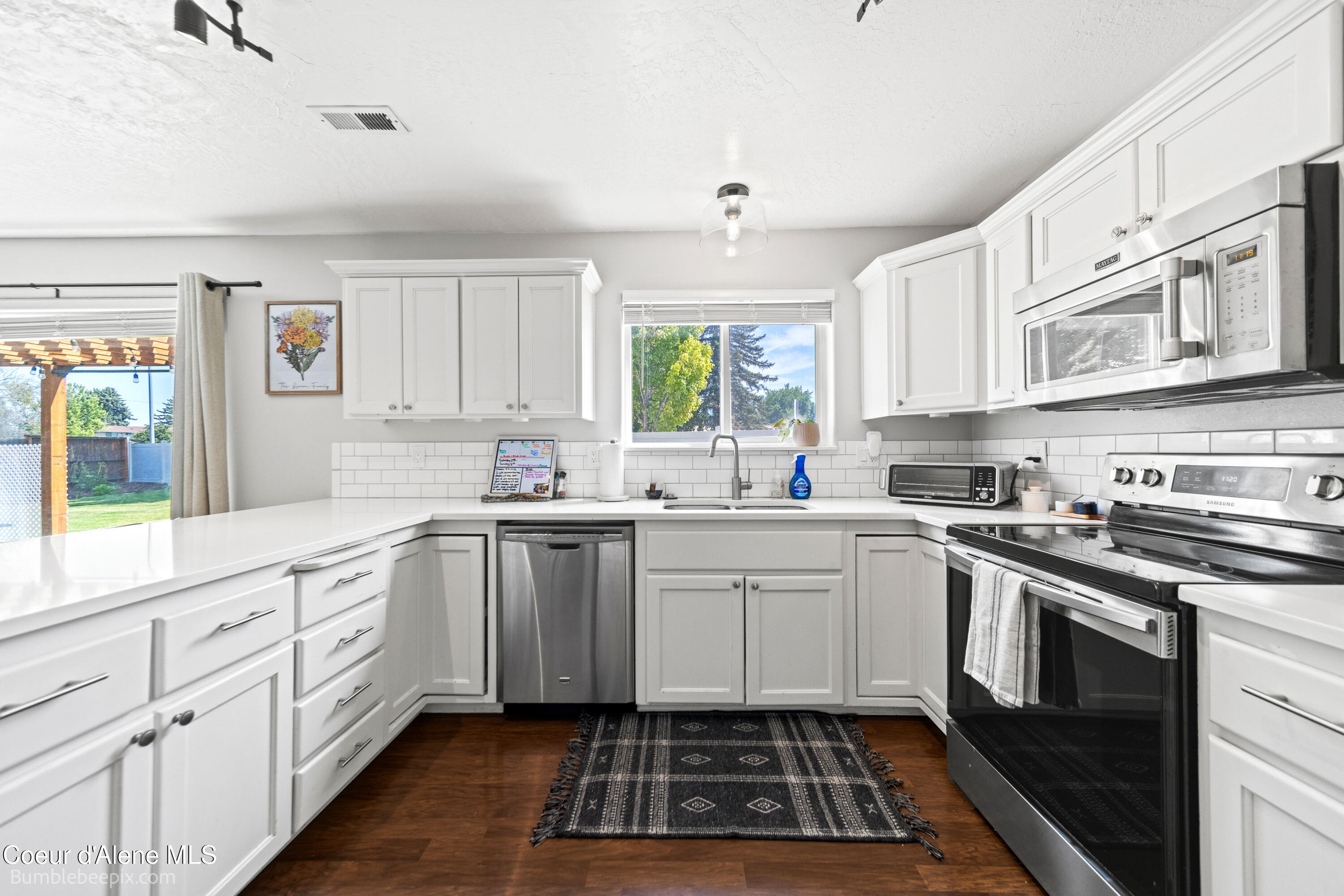 1540 N Gemstone PL
