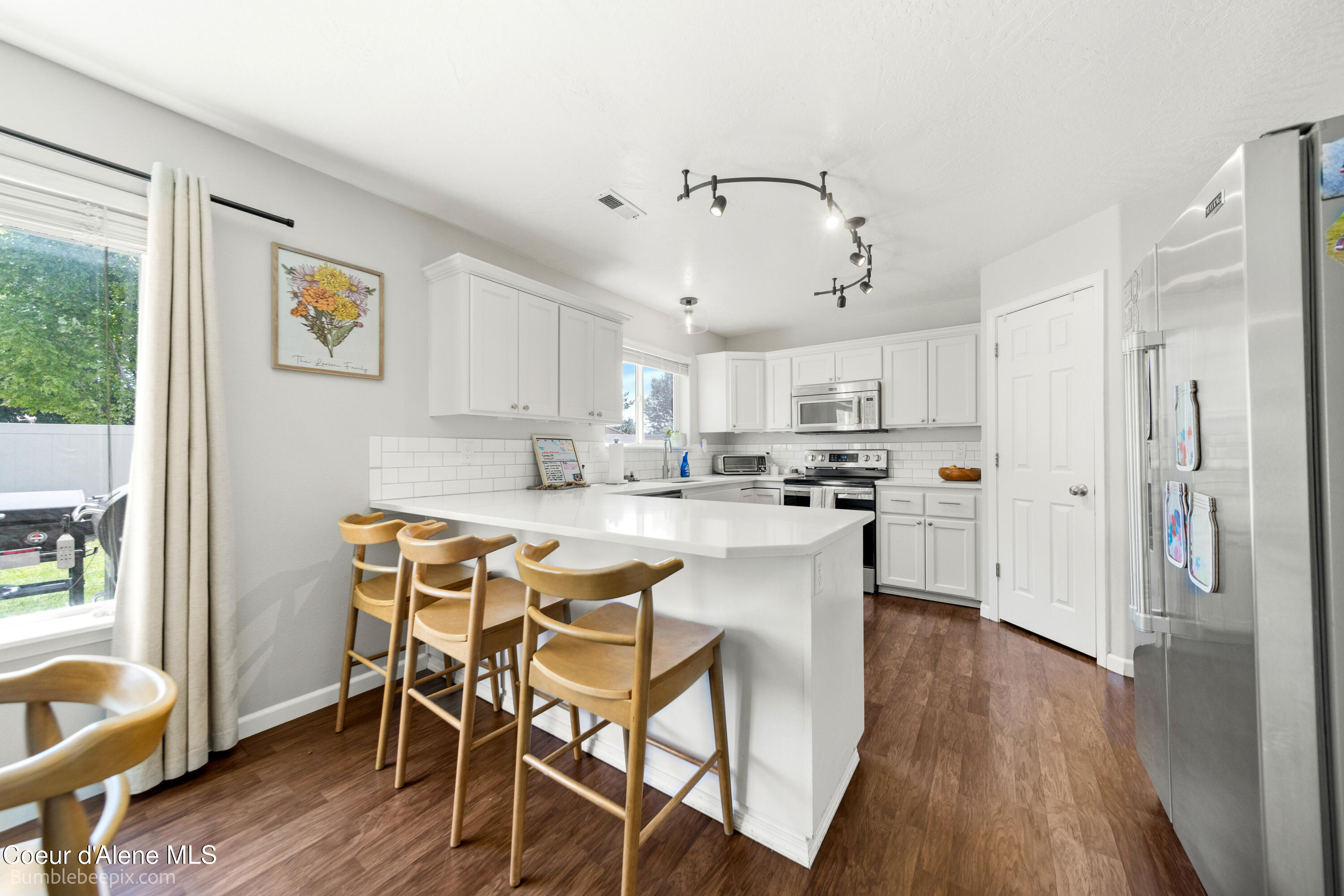 1540 N Gemstone PL