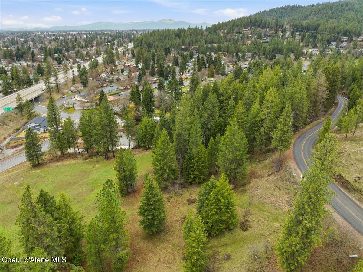 2586 E Fernan Hill RD, Coeur d'Alene