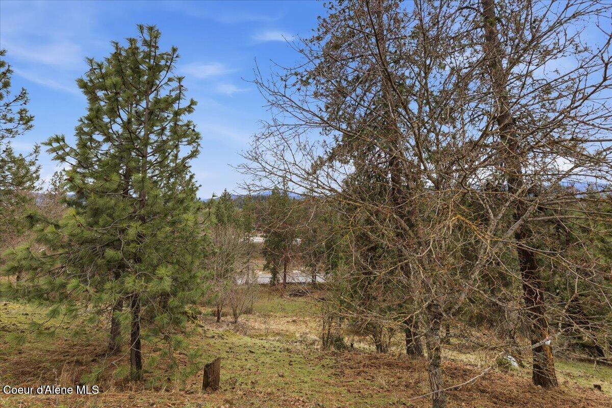 2594 E Fernan Hill RD, Coeur d'Alene