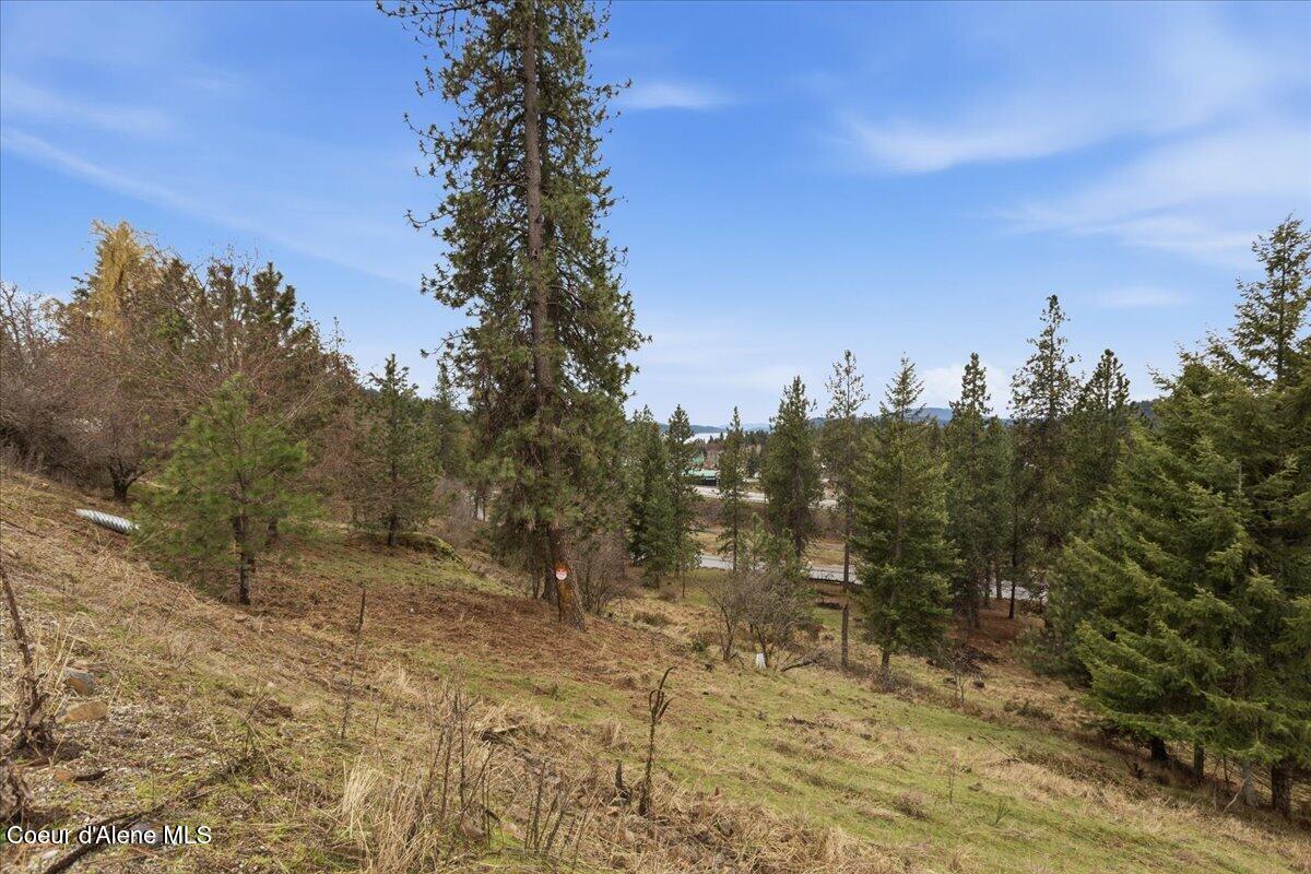 2594 E Fernan Hill RD, Coeur d'Alene