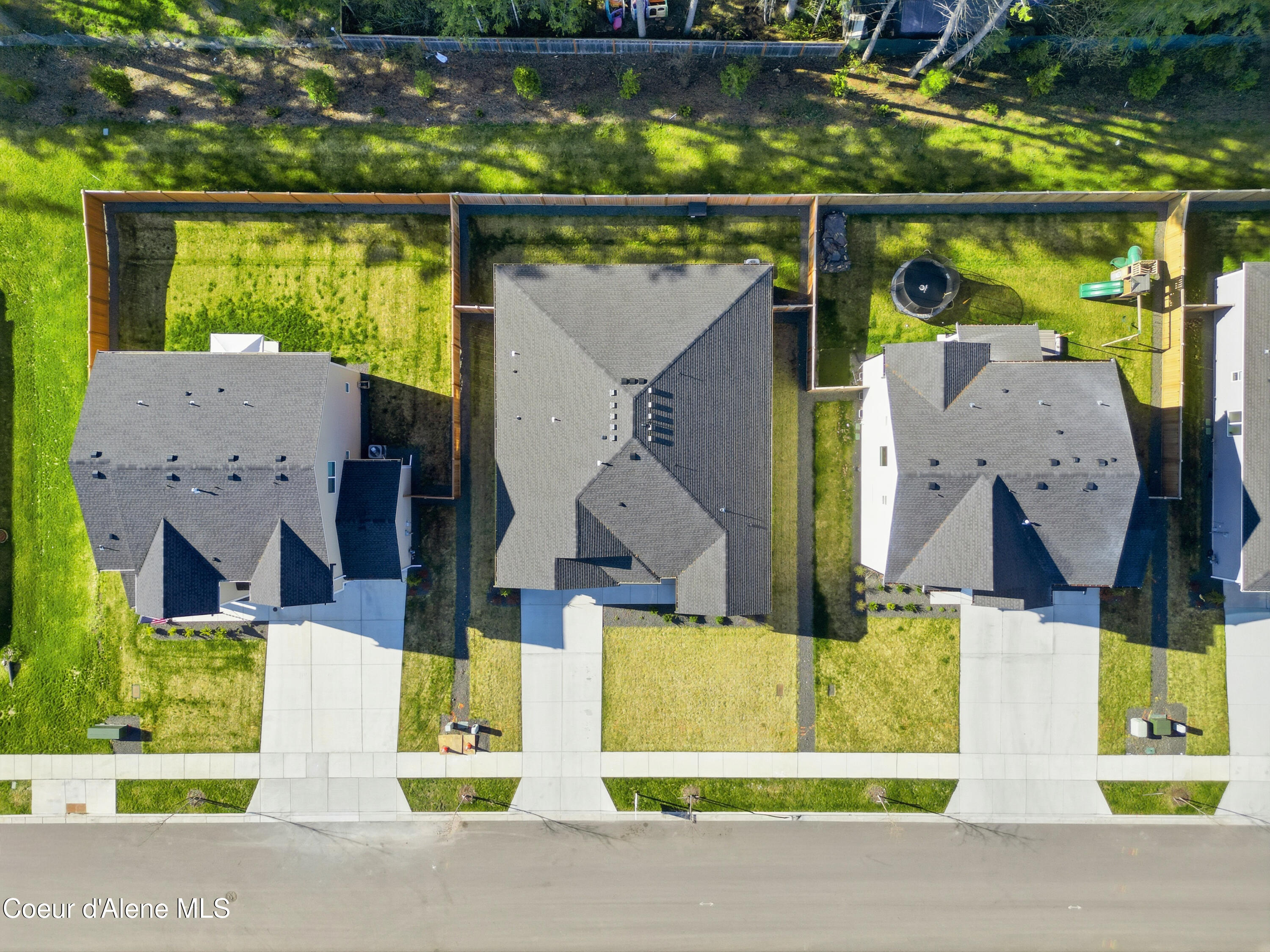 248 E Sandmyrtle AVE