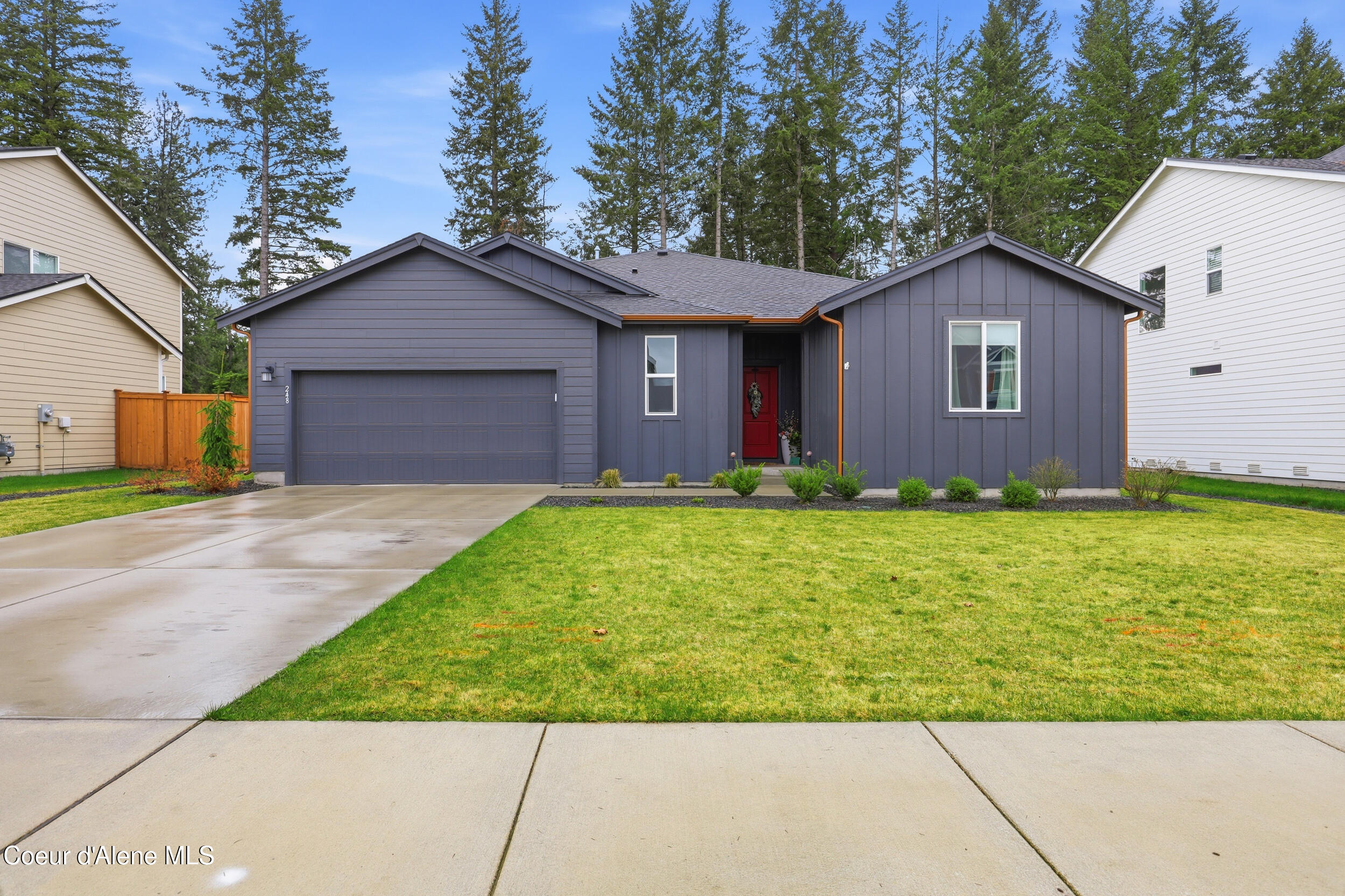 248 E Sandmyrtle AVE