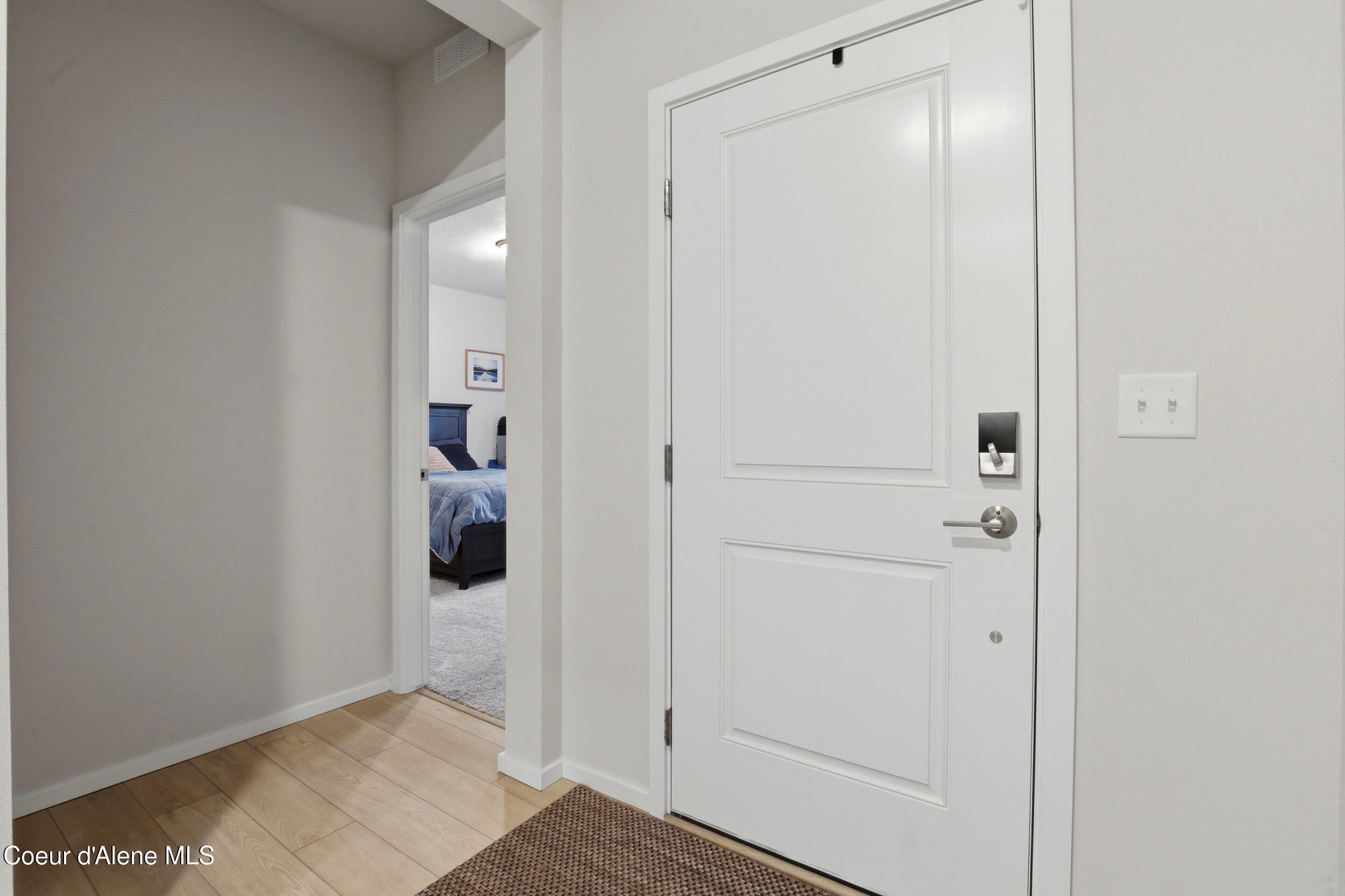 248 E Sandmyrtle AVE