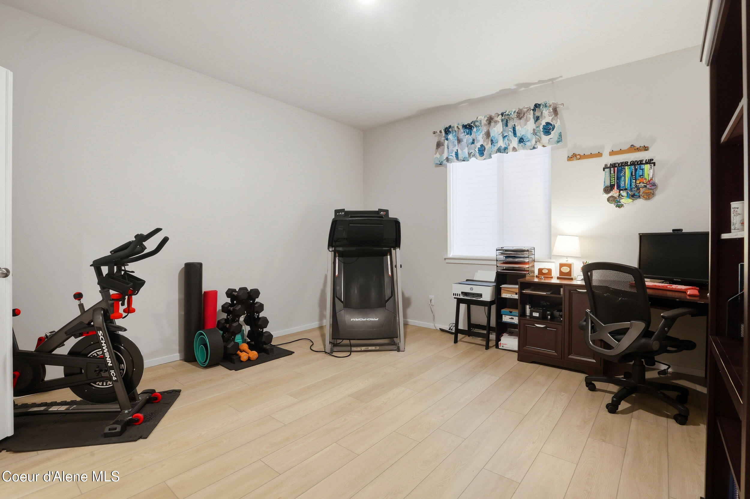 248 E Sandmyrtle AVE