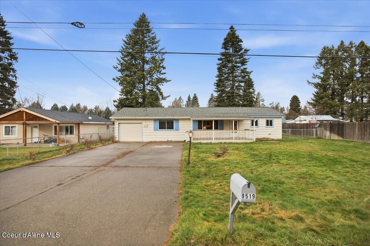 9519 N Baack RD