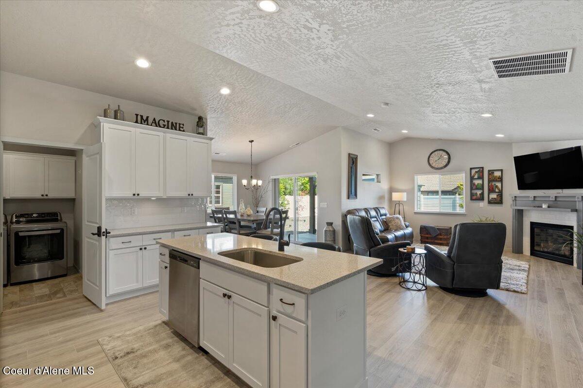 10456 N Murcia LN