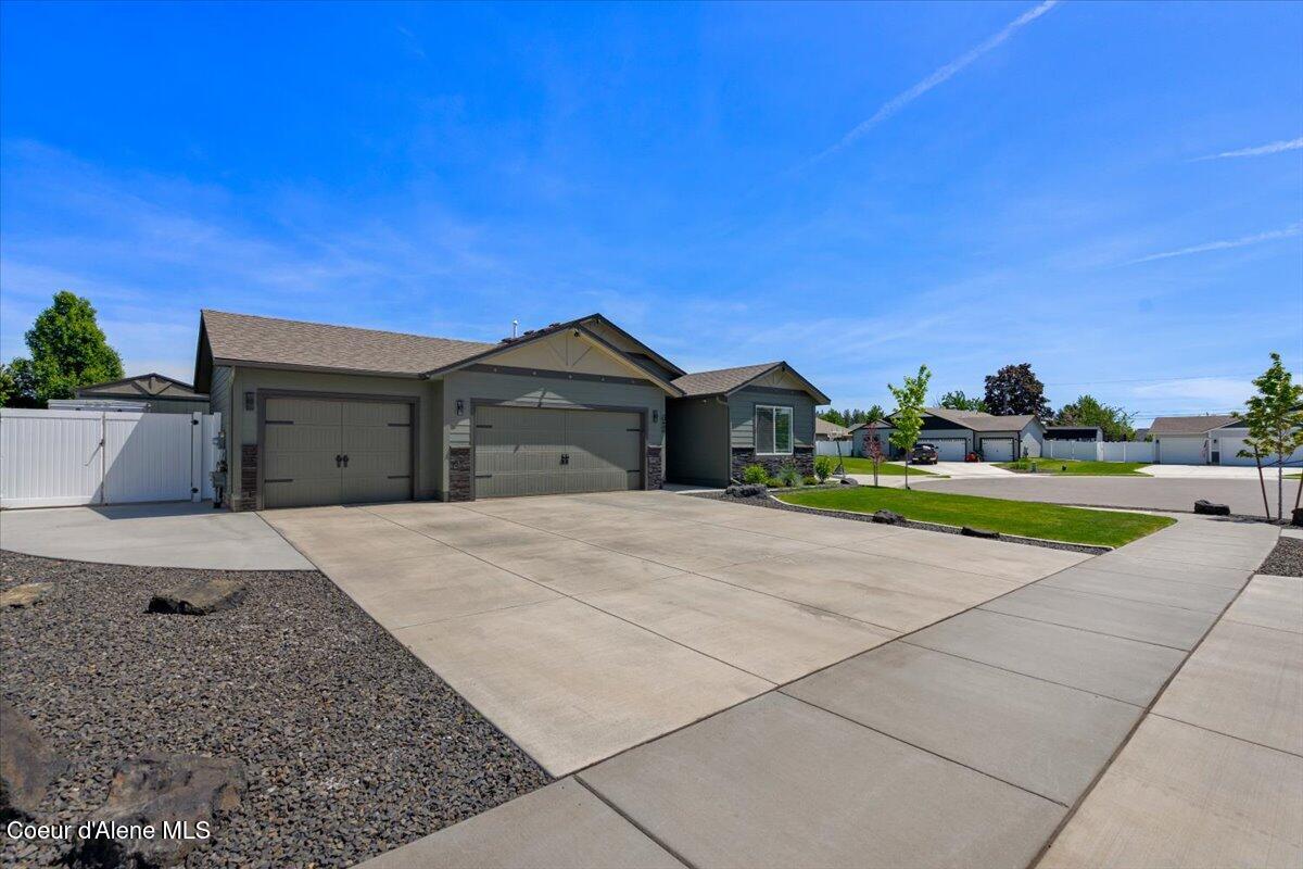 10456 N Murcia LN