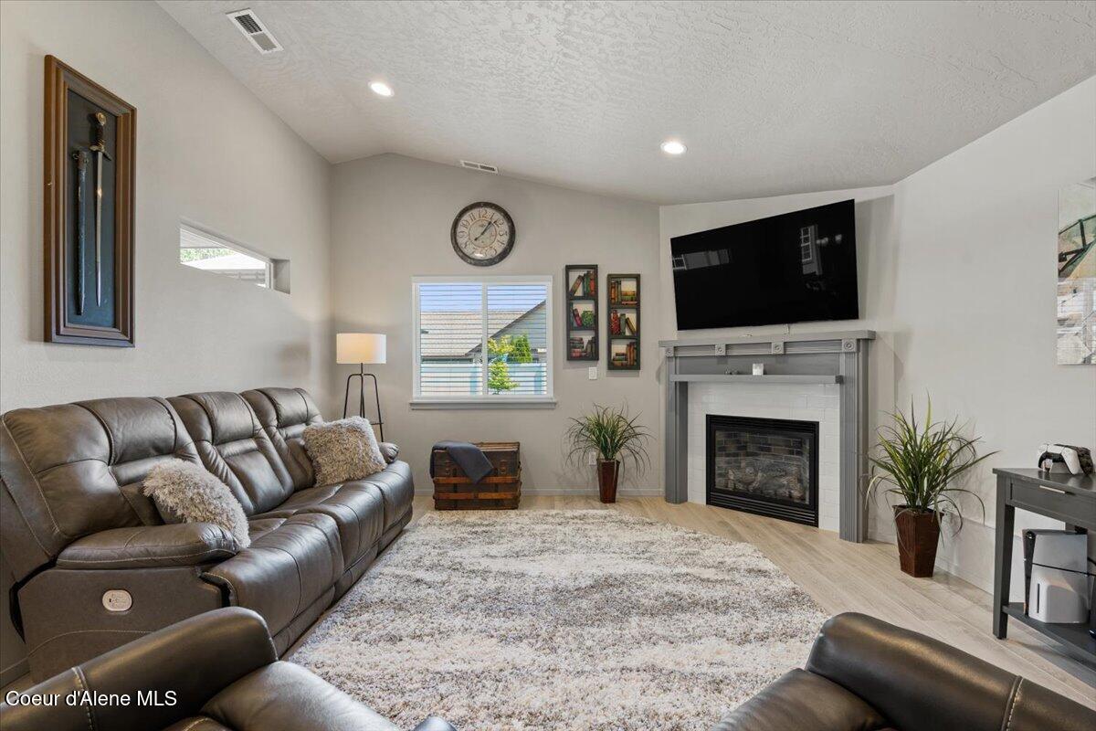 10456 N Murcia LN