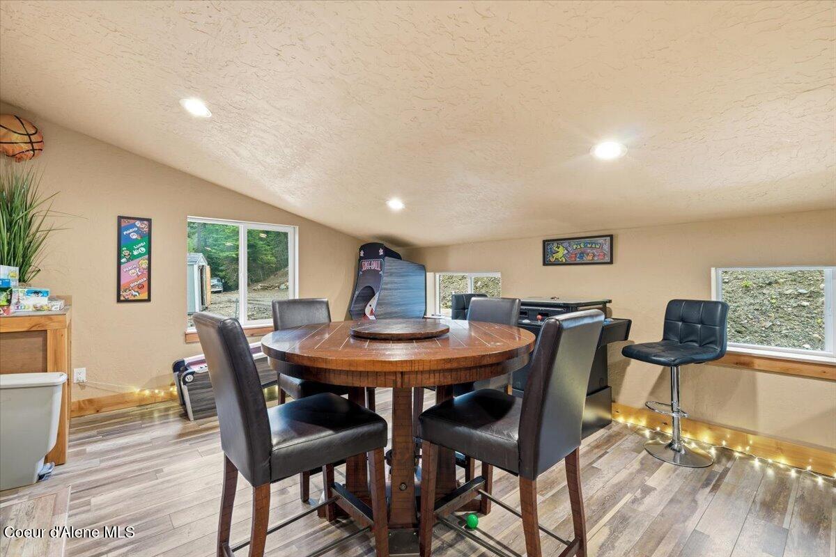 17045 W Cade RD