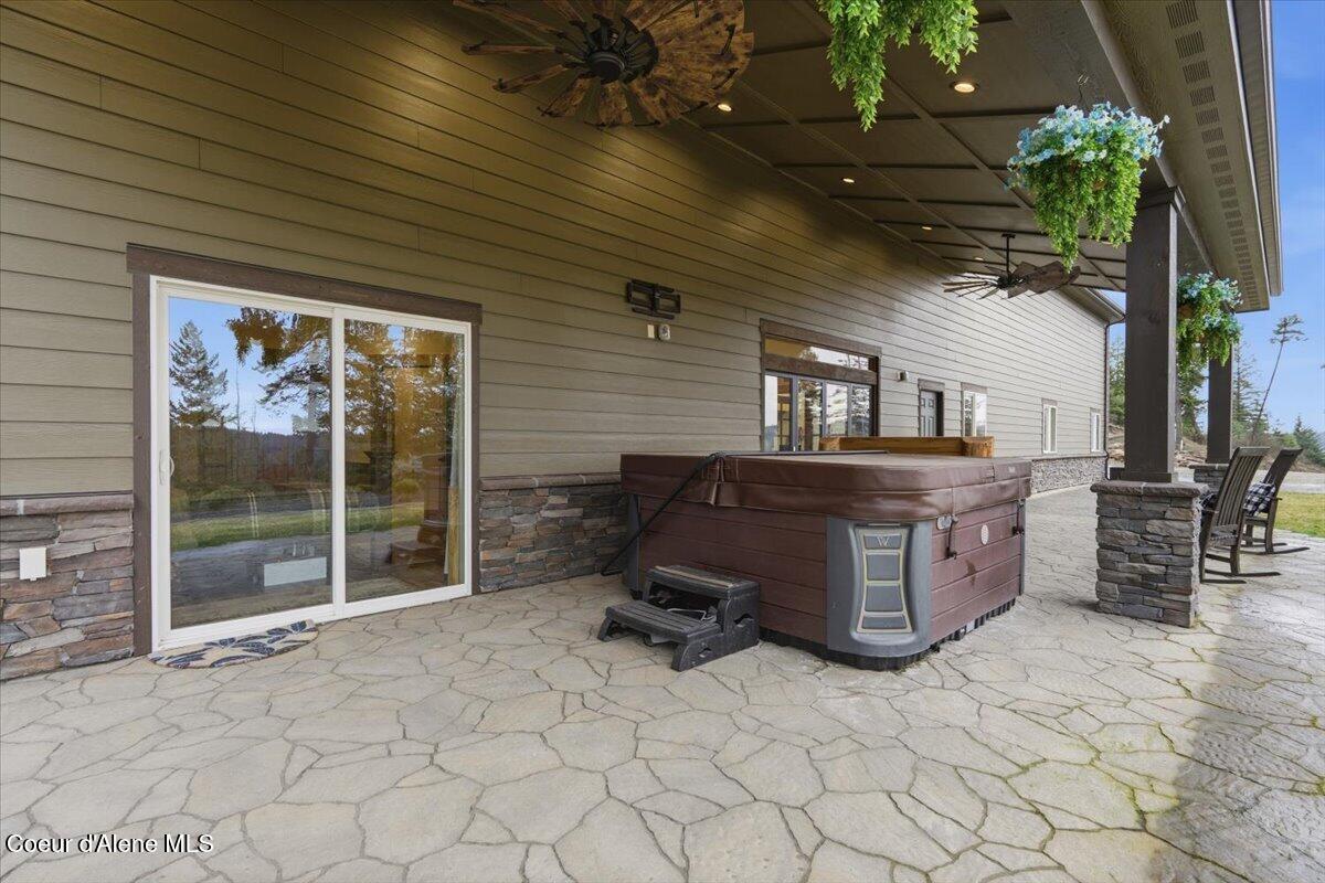 17045 W Cade RD
