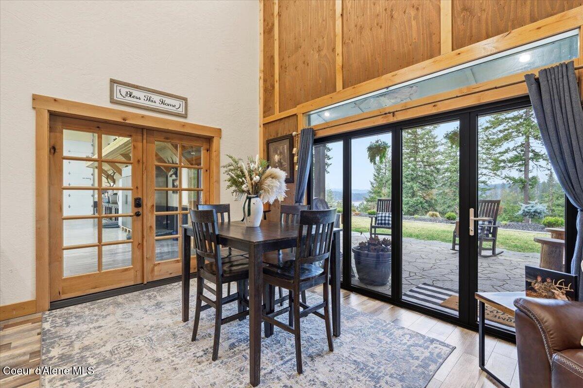 17045 W Cade RD
