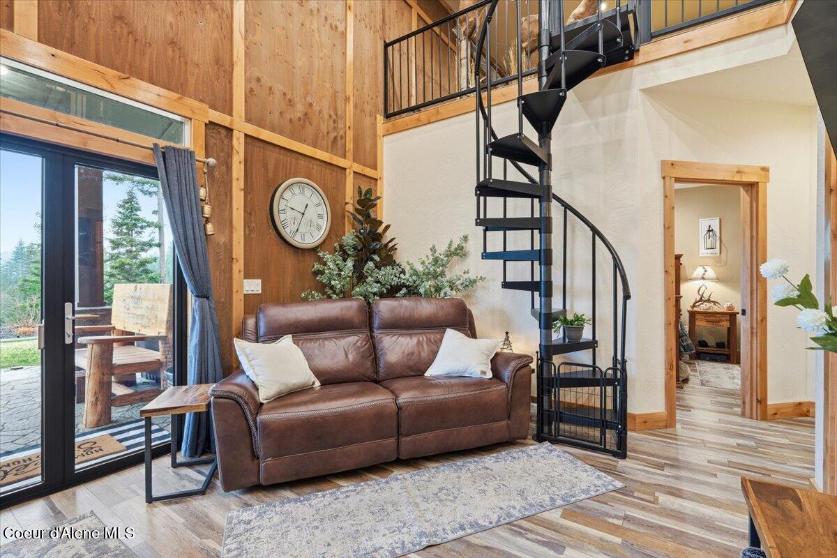 17045 W Cade RD