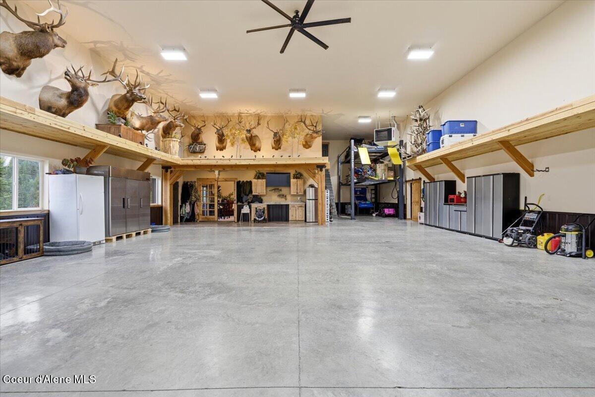 17045 W Cade RD