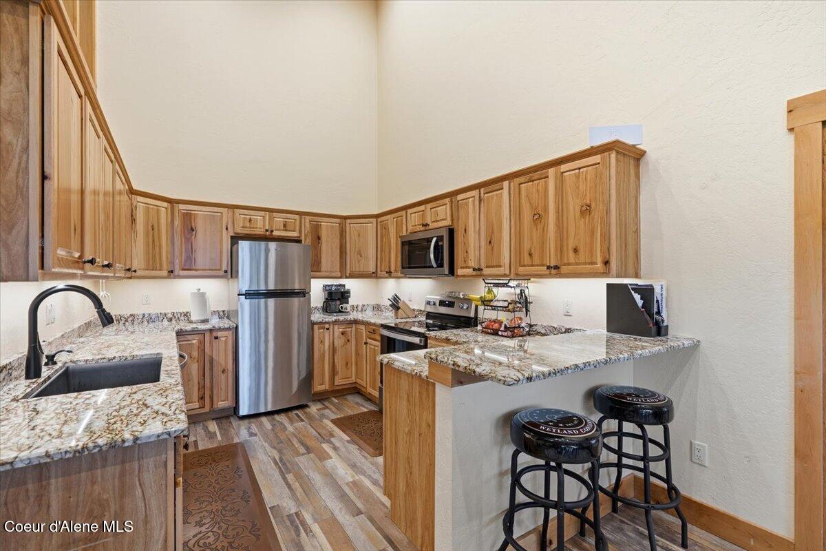 17045 W Cade RD