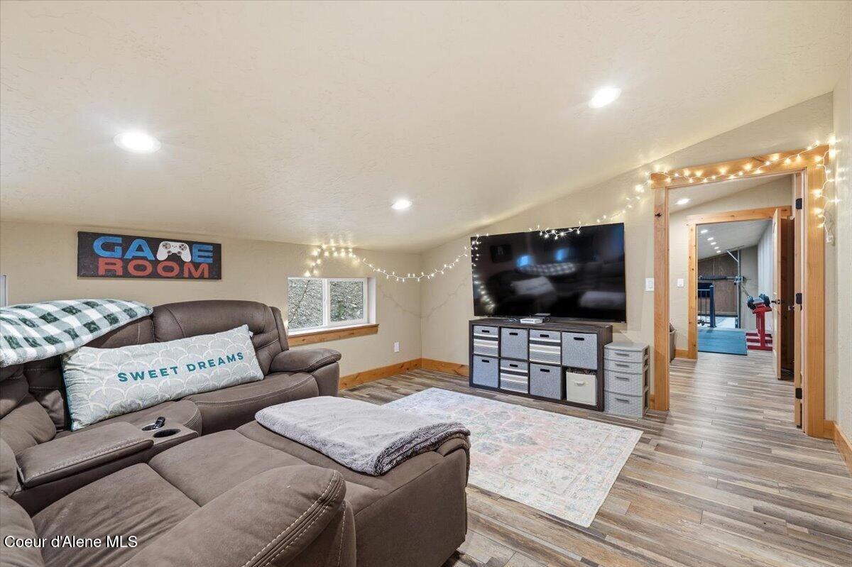 17045 W Cade RD
