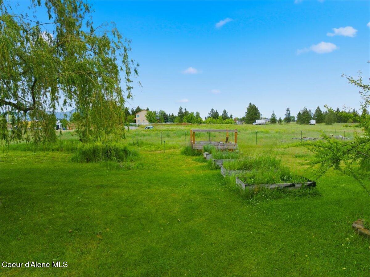 1900 N Meyer RD