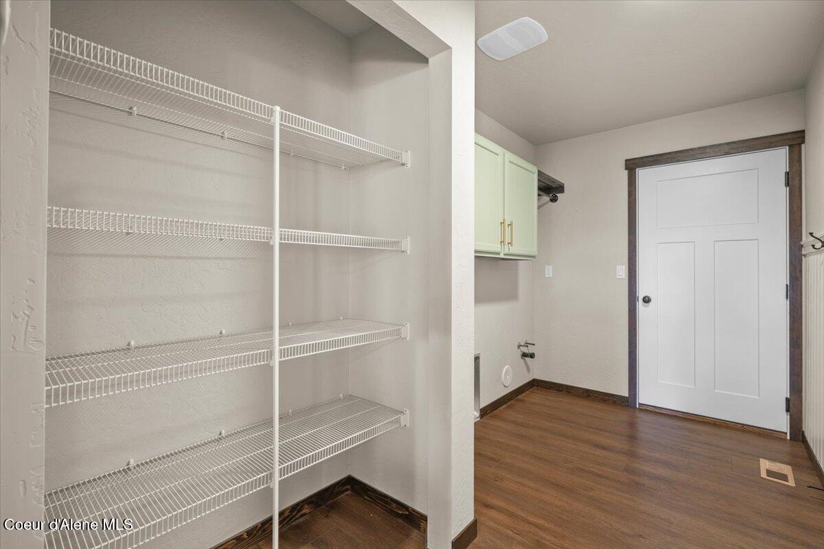 8544 W Seed AVE