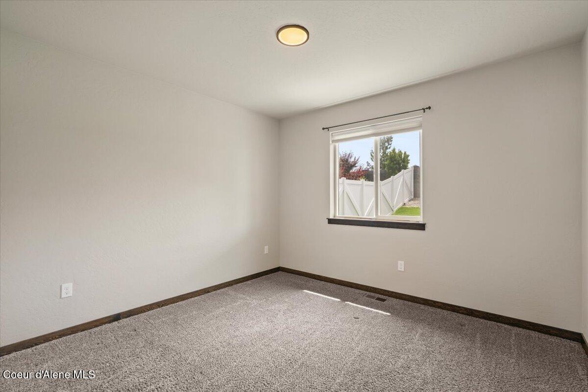 8544 W Seed AVE