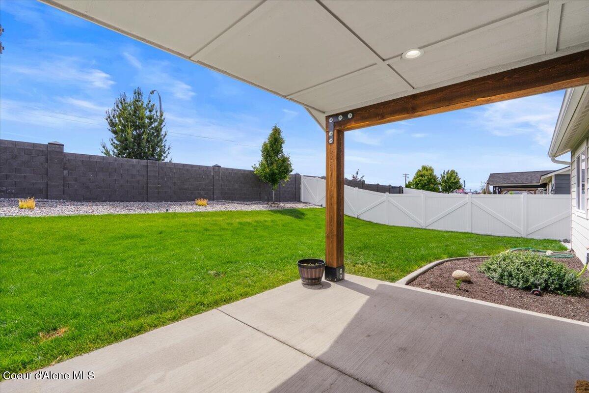 8544 W Seed AVE