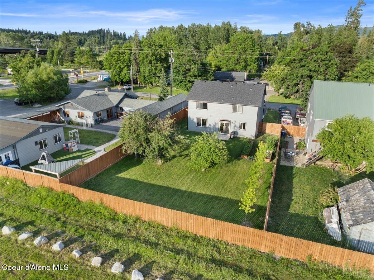 210 4th ST