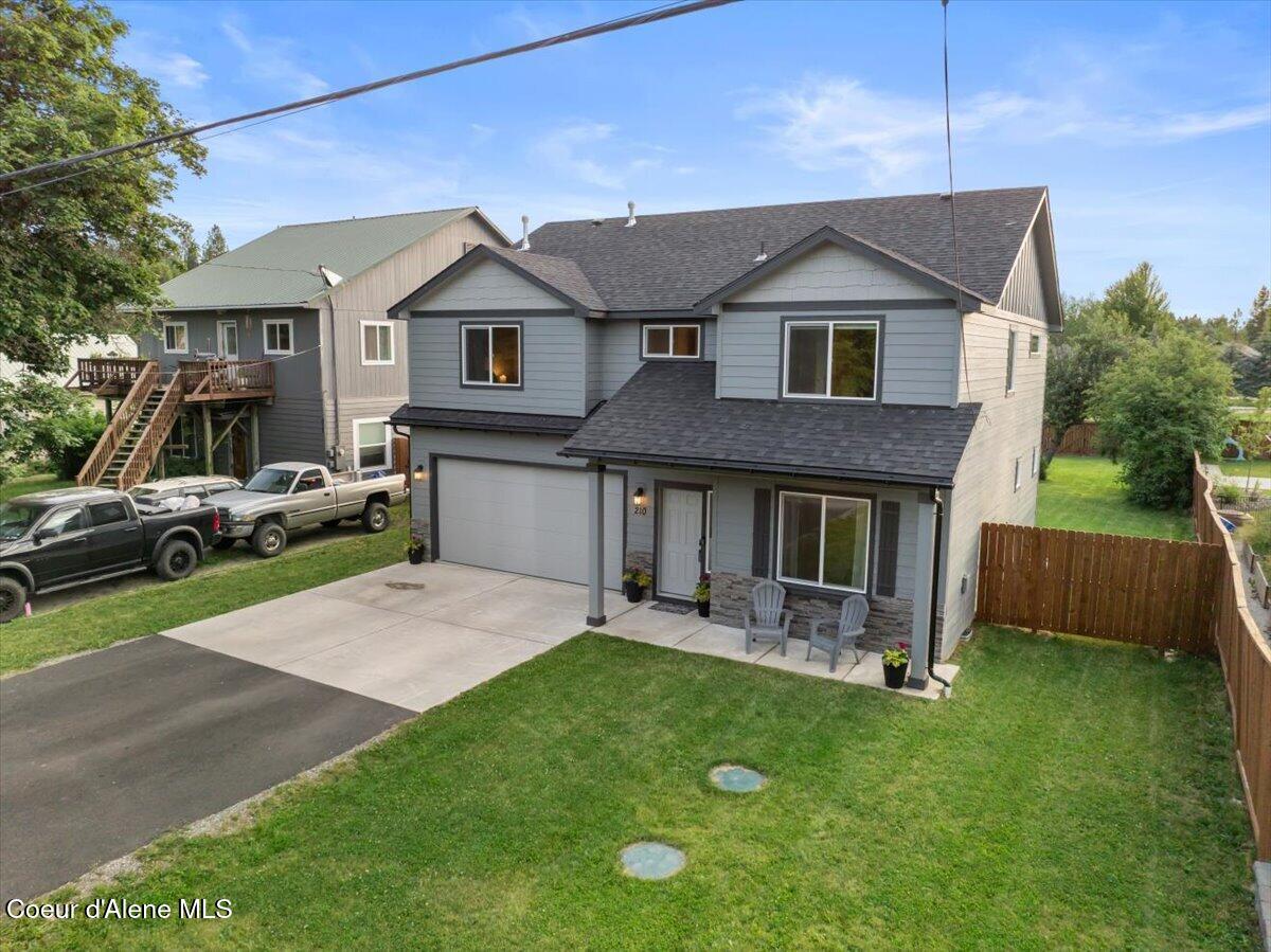 210 4th ST