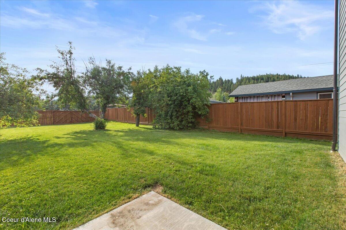 210 4th ST