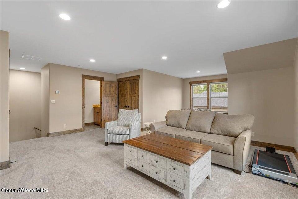 11633 N Spiraea LN